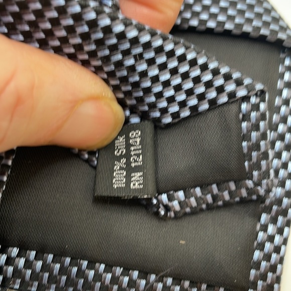 Michael Kors blue and white Santorini Silk Tie NWT - Picture 4 of 9